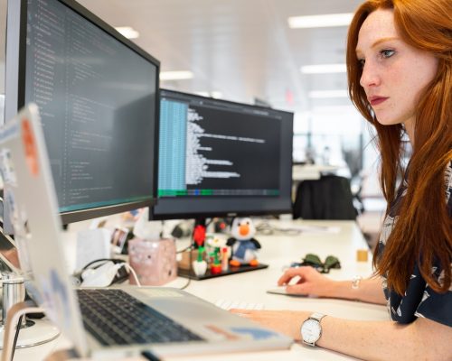 pexels-thisisengineering-3861958